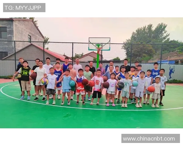 倒篮球的技巧与训练方法让你轻松掌握这项运动的乐趣与魅力